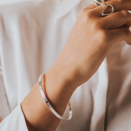 Message bracelets 2025