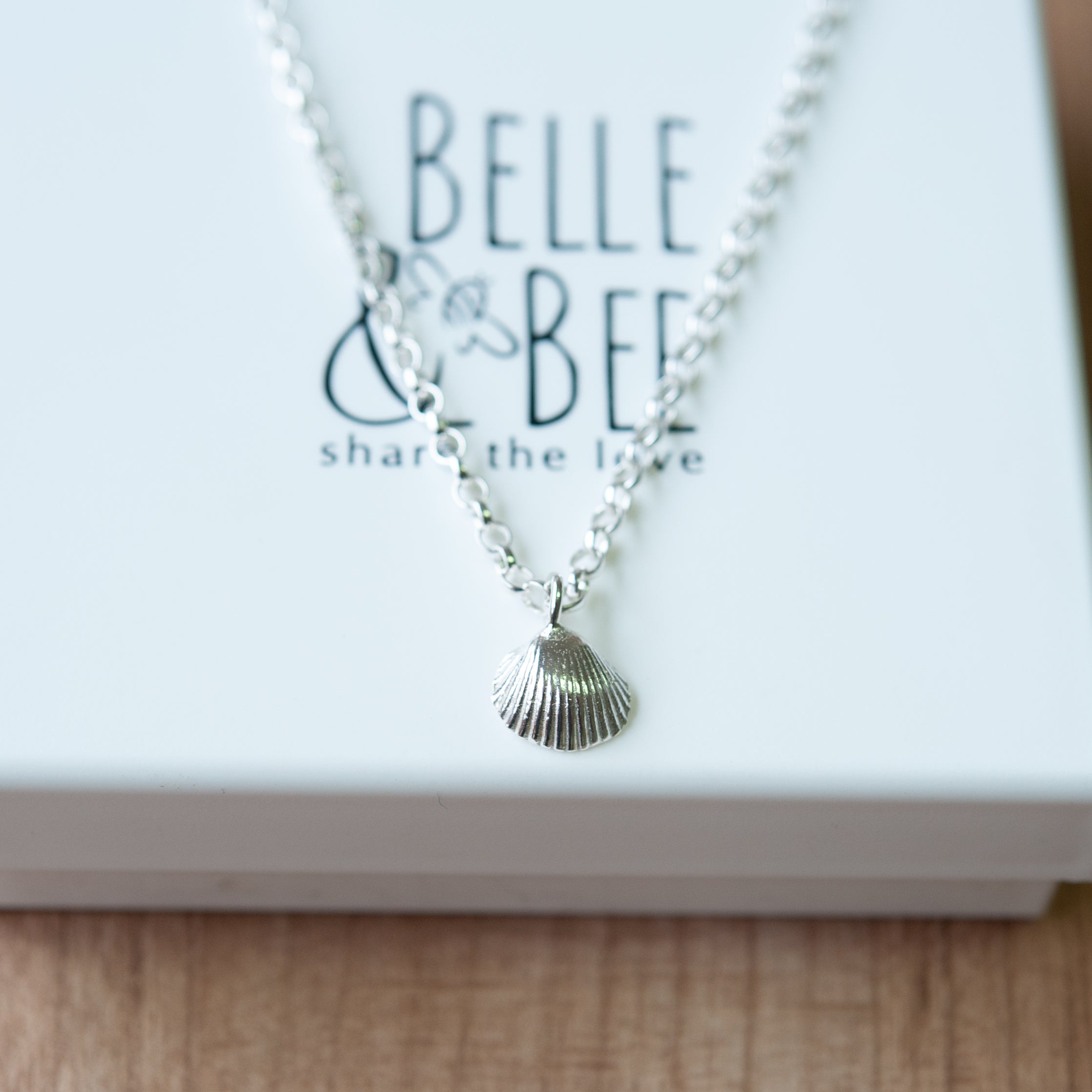 Belle & Bee mini shell ankle bracelet