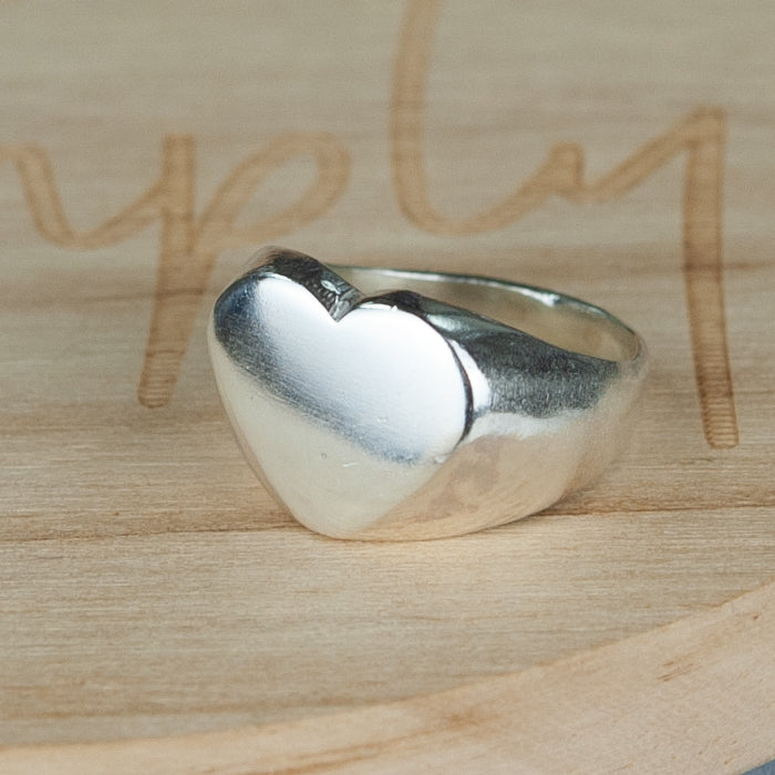 Belle & Bee sterling silver chunky heart signet ring